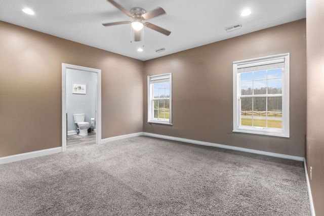 22 Hickory Dr, Manchester, TN 37355