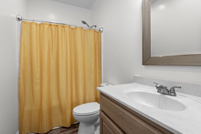 22 Hickory Dr, Manchester, TN 37355