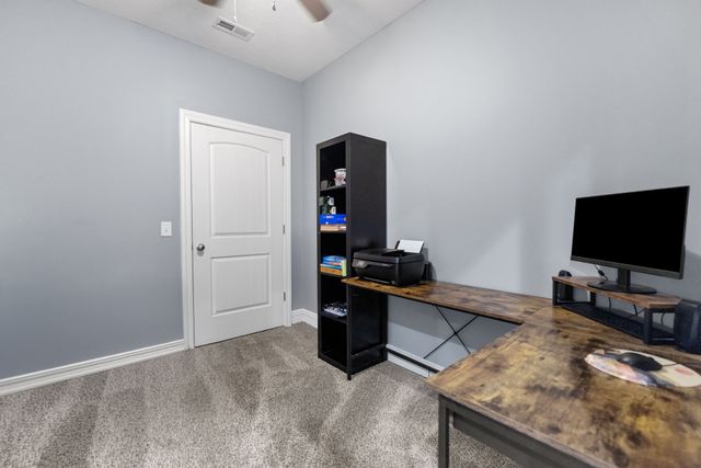 22 Hickory Dr, Manchester, TN 37355