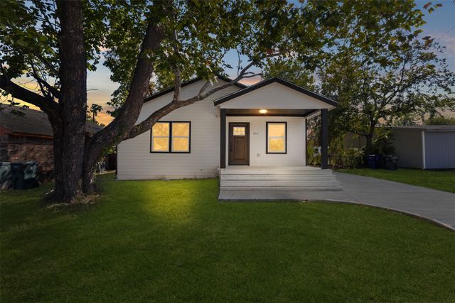 212 E Marguerita Drive, Garland, TX 75040