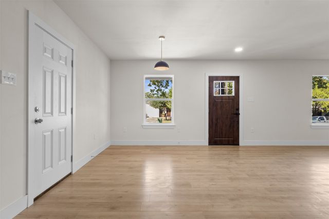 212 E Marguerita Drive, Garland, TX 75040