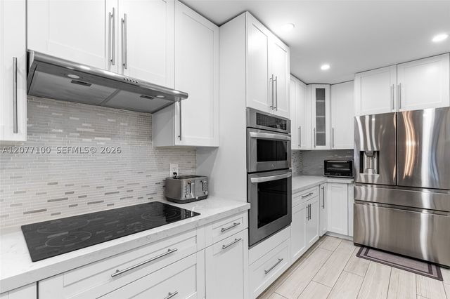 1064 NW 97th Ave 219, Pembroke Pines, FL 33024