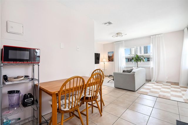 1824 Monroe St 10, Hollywood, FL 33020