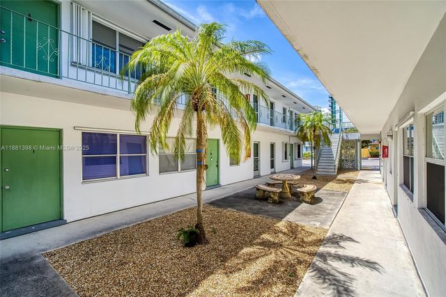 1824 Monroe St 10, Hollywood, FL 33020
