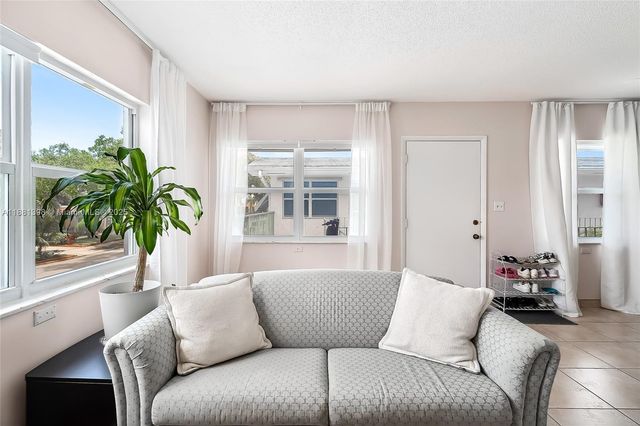 1824 Monroe St 10, Hollywood, FL 33020