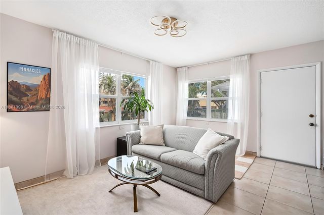 1824 Monroe St 10, Hollywood, FL 33020