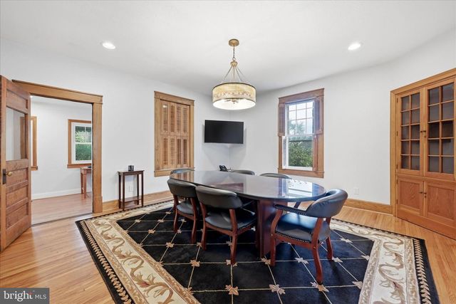 502 N ROYAL AVE, Front Royal, VA 22630