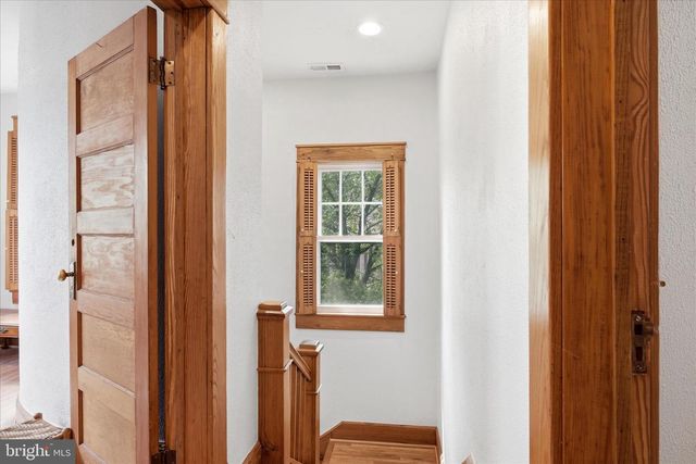 502 N ROYAL AVE, Front Royal, VA 22630