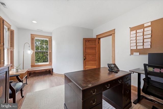 502 N ROYAL AVE, Front Royal, VA 22630