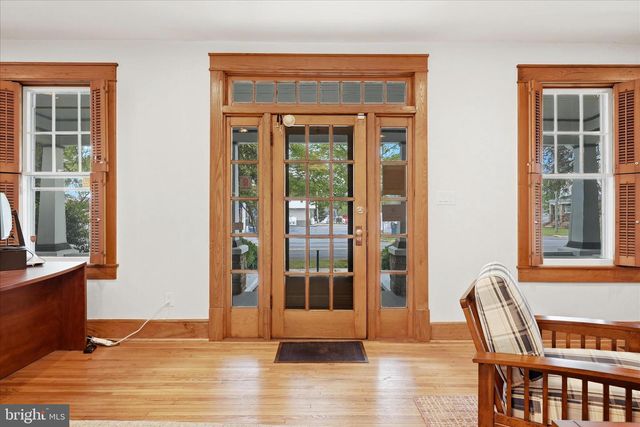 502 N ROYAL AVE, Front Royal, VA 22630