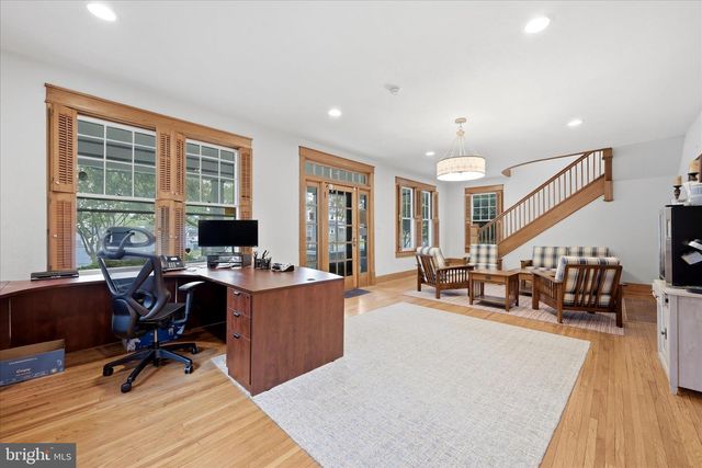 502 N ROYAL AVE, Front Royal, VA 22630