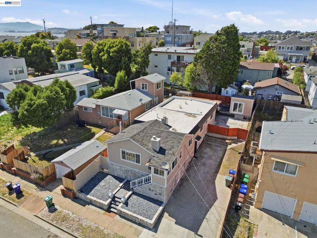 5237 Fresno Ave, Richmond, CA 94804