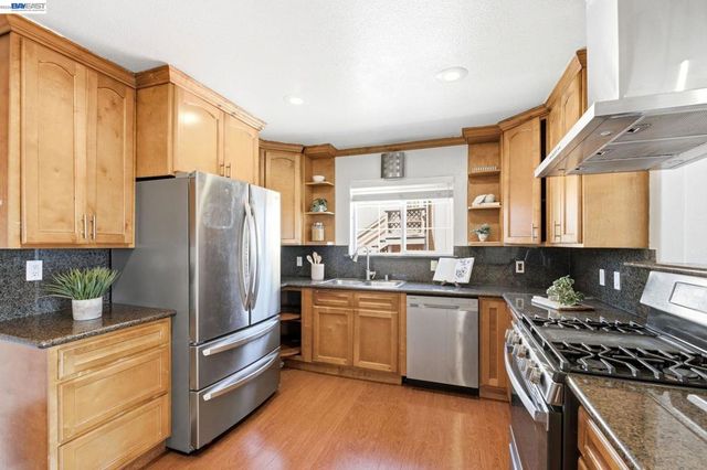 5237 Fresno Ave, Richmond, CA 94804