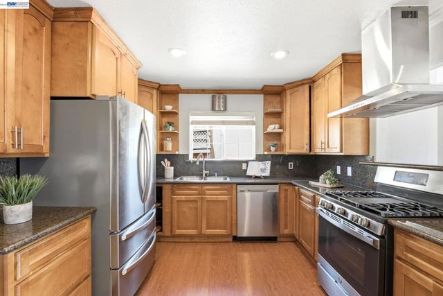 5237 Fresno Ave, Richmond, CA 94804