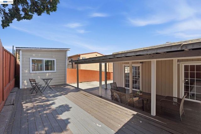 5237 Fresno Ave, Richmond, CA 94804