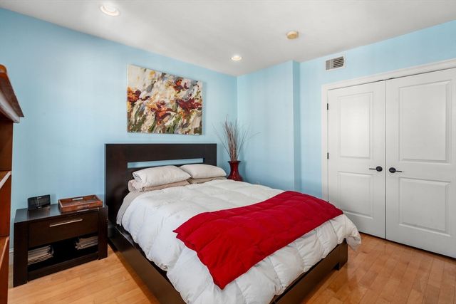 13 Lexington St 3, Boston, MA 02129