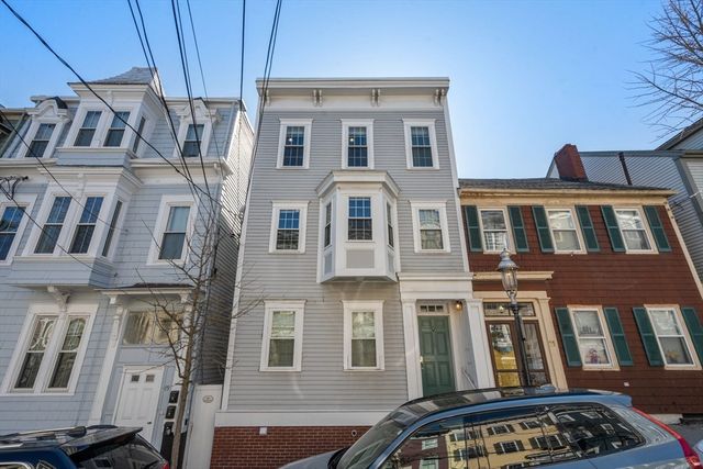 13 Lexington St 3, Boston, MA 02129