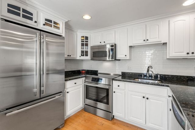 13 Lexington St 3, Boston, MA 02129