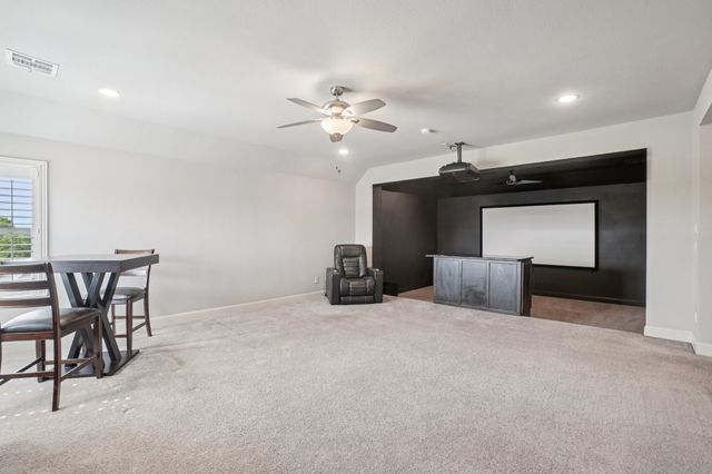 8230 Palmer Lane, Waxahachie, TX 75167