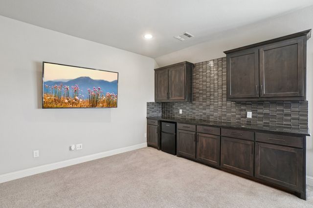 8230 Palmer Lane, Waxahachie, TX 75167