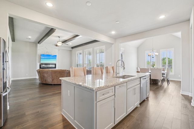 8230 Palmer Lane, Waxahachie, TX 75167