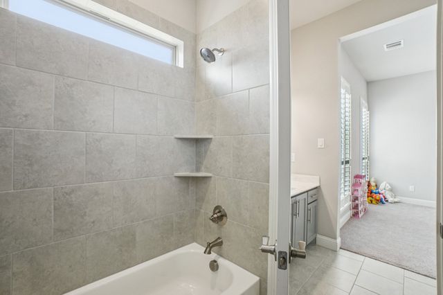 8230 Palmer Lane, Waxahachie, TX 75167