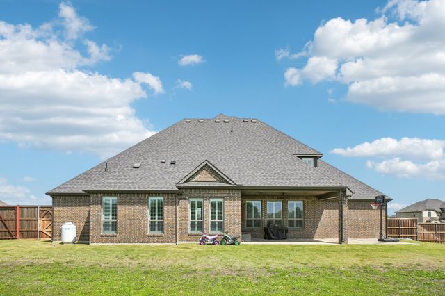 8230 Palmer Lane, Waxahachie, TX 75167