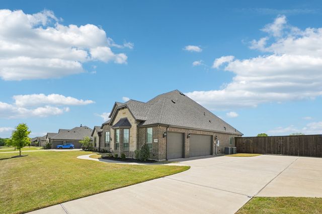 8230 Palmer Lane, Waxahachie, TX 75167