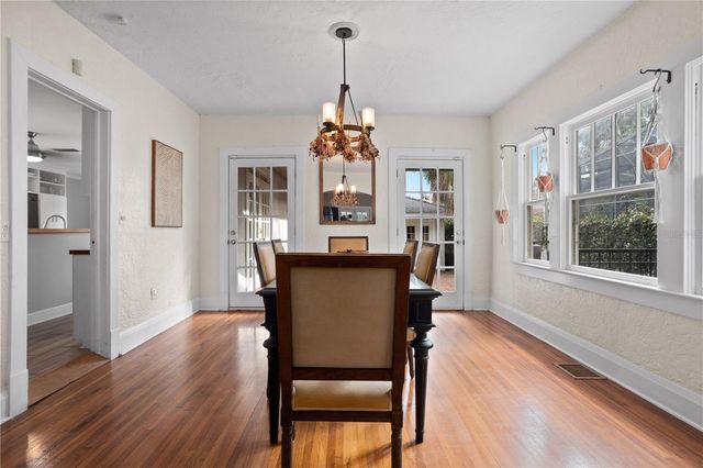 210 PHILLIPS PLACE, Orlando, FL 32806