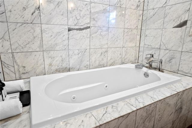 210 PHILLIPS PLACE, Orlando, FL 32806