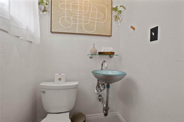 210 PHILLIPS PLACE, Orlando, FL 32806