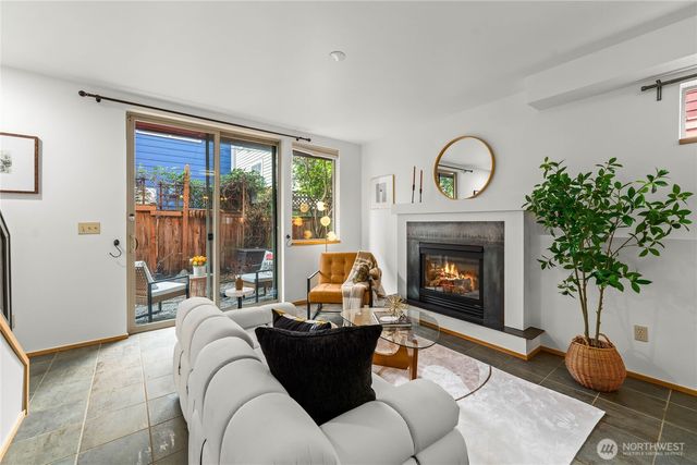 2008 15th Ave South, Seattle, WA 98144