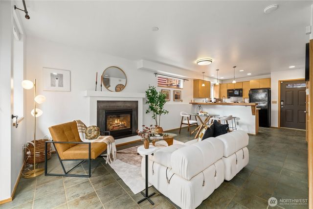 2008 15th Ave South, Seattle, WA 98144