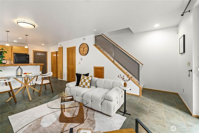 2008 15th Ave South, Seattle, WA 98144