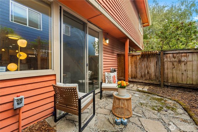 2008 15th Ave South, Seattle, WA 98144