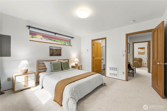 2008 15th Ave South, Seattle, WA 98144