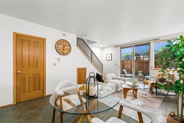 2008 15th Ave South, Seattle, WA 98144