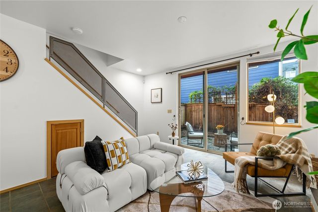 2008 15th Ave South, Seattle, WA 98144