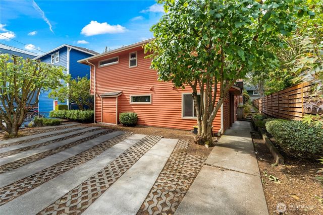 2008 15th Ave South, Seattle, WA 98144
