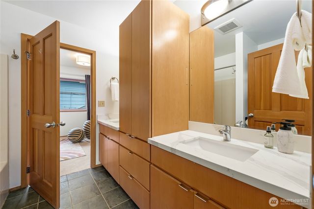 2008 15th Ave South, Seattle, WA 98144