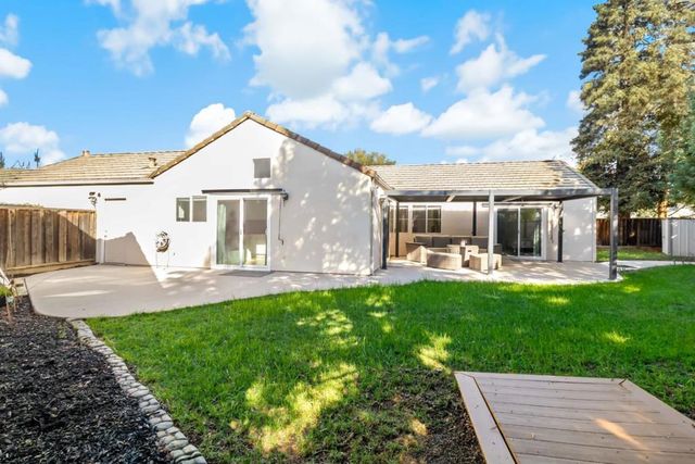 1315 Kelly Park Circle, Morgan Hill, CA 95037