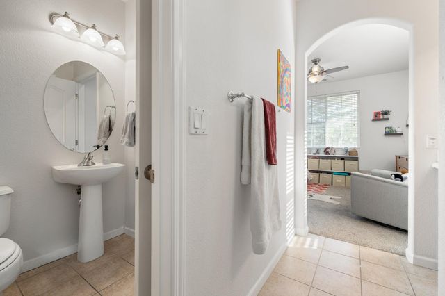 2089 Boccioni Lane, Clovis, CA 93611