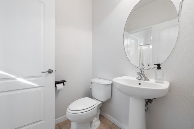 2089 Boccioni Lane, Clovis, CA 93611