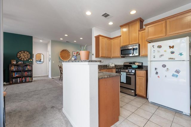 2089 Boccioni Lane, Clovis, CA 93611