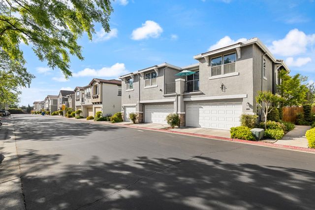 2089 Boccioni Lane, Clovis, CA 93611