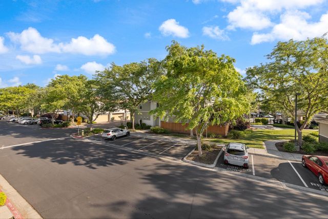 2089 Boccioni Lane, Clovis, CA 93611