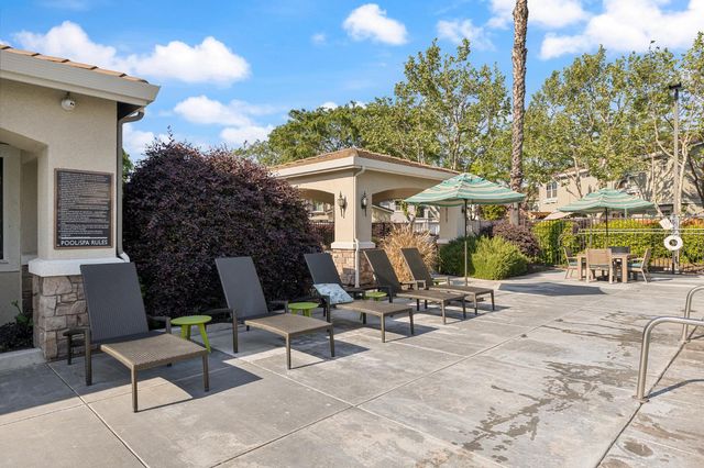 2089 Boccioni Lane, Clovis, CA 93611