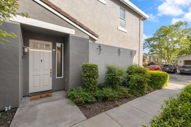 2089 Boccioni Lane, Clovis, CA 93611