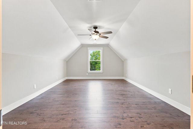 8017 Little Joe Rd, Powell, TN 37849