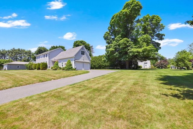 94 Meadowbrook Rd, East Longmeadow, MA 01028